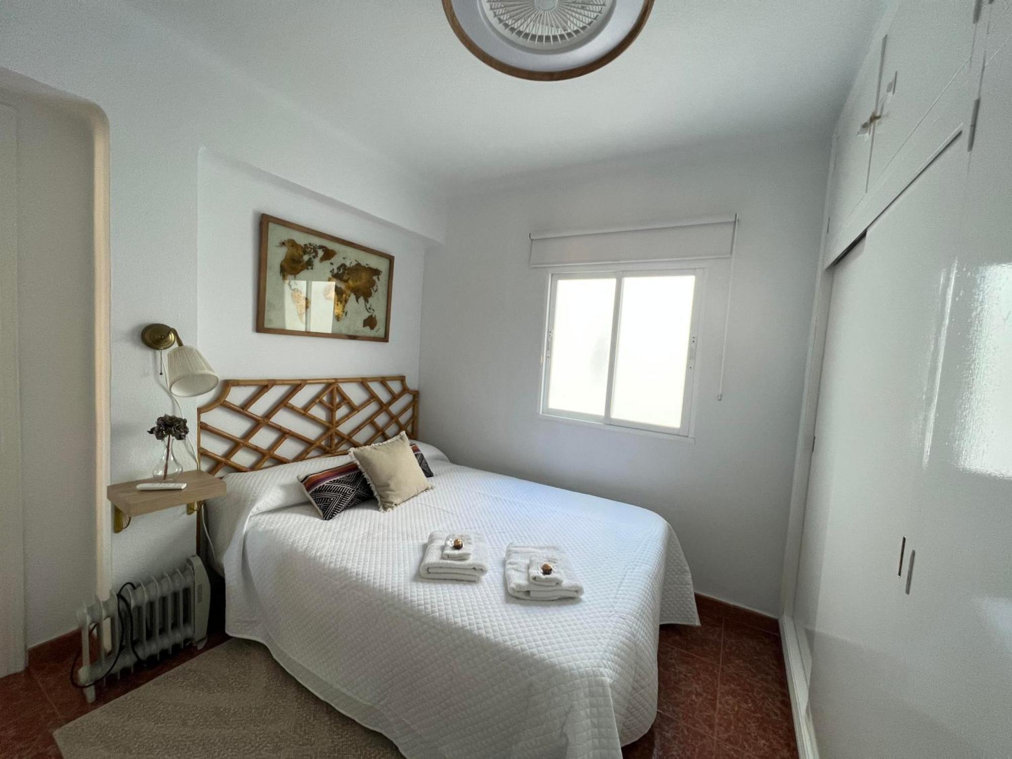 Gran Apartamento Con Parking Gratis Centro De Малага Екстер'єр фото