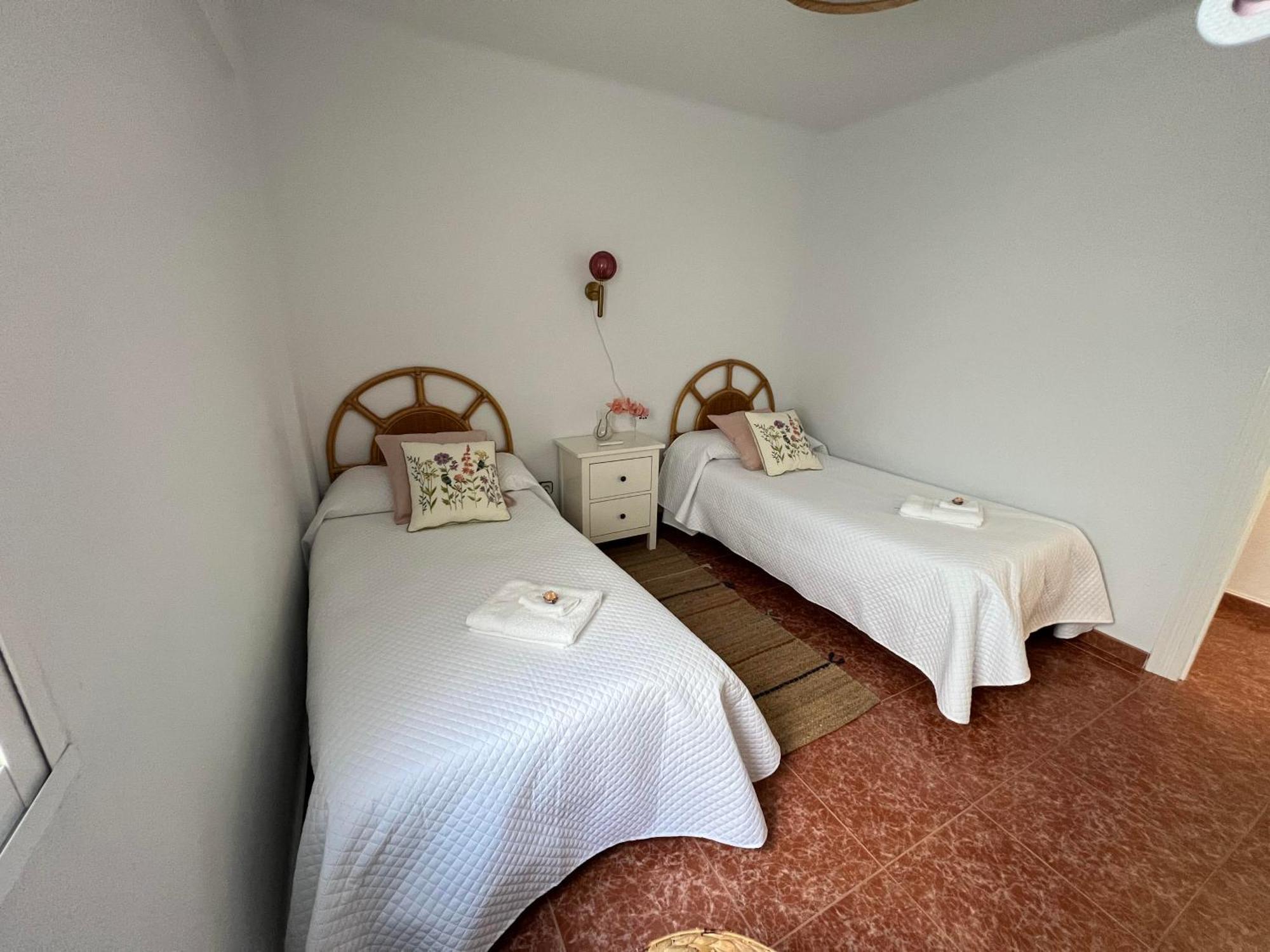 Gran Apartamento Con Parking Gratis Centro De Малага Екстер'єр фото
