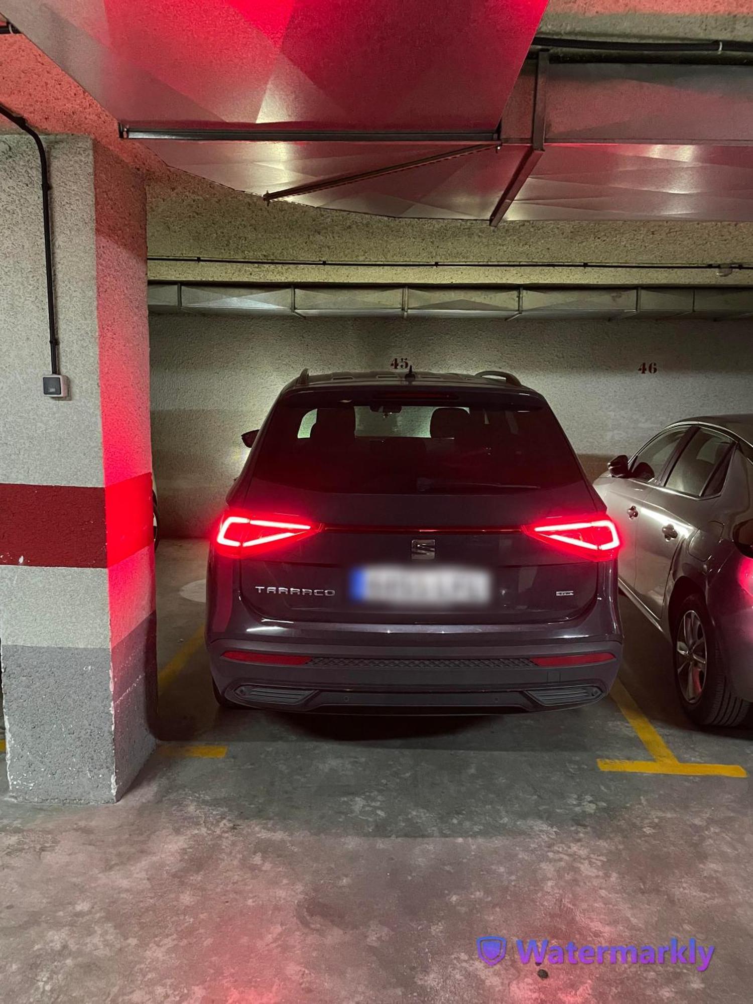 Gran Apartamento Con Parking Gratis Centro De Малага Екстер'єр фото